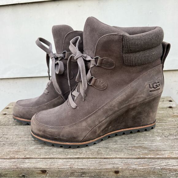 Ugg Kriston Brown Beige Suede Wedge Waterproof Boots Size 10 - Picture 3 of 8